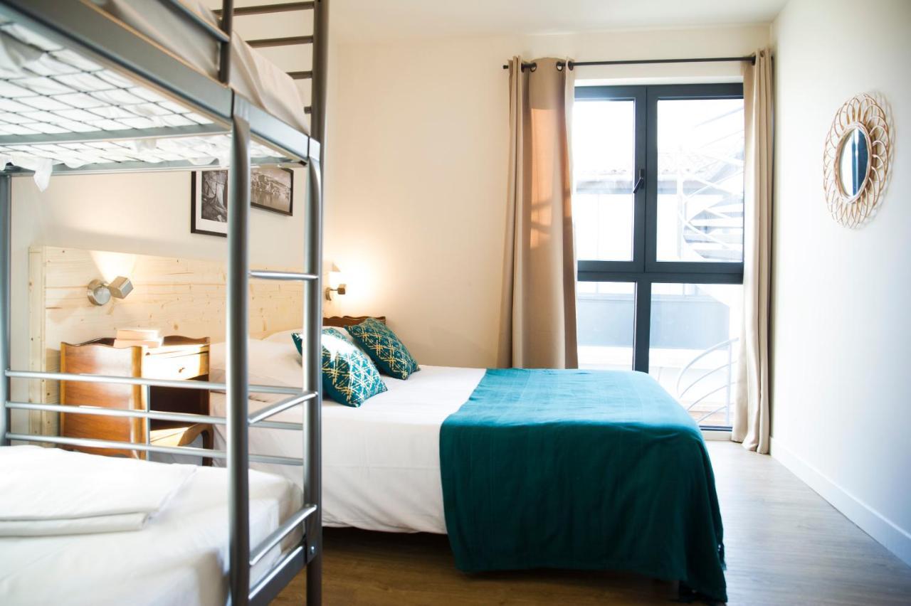 Georges Hostel & Cafe Sete Bagian luar foto
