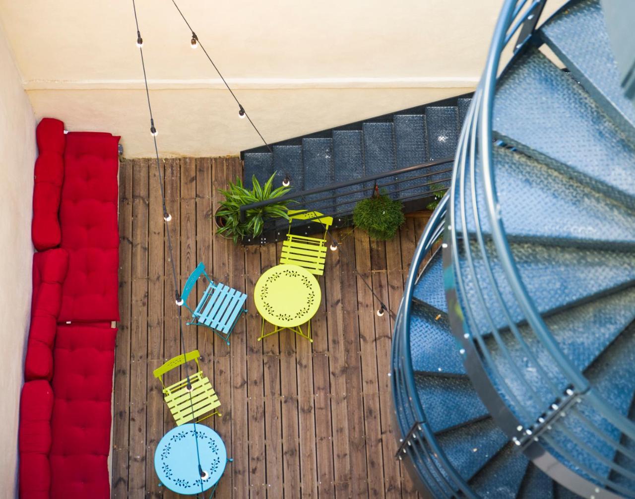 Georges Hostel & Cafe Sete Bagian luar foto