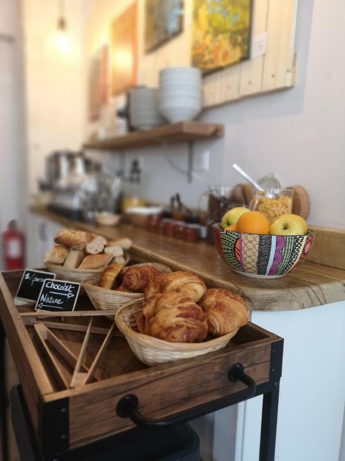 Georges Hostel & Cafe Sete Bagian luar foto