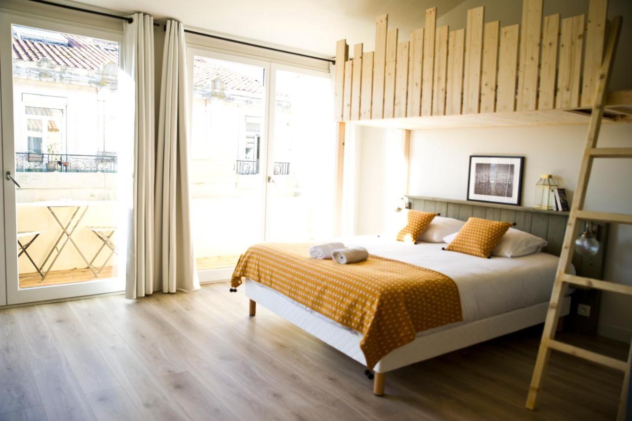Georges Hostel & Cafe Sete Bagian luar foto
